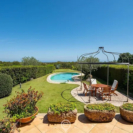 Carrubo Oasis Villa *